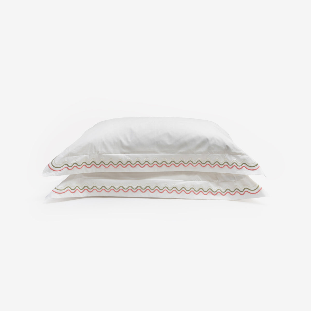 Scallop Embroidered Pillowcase Set