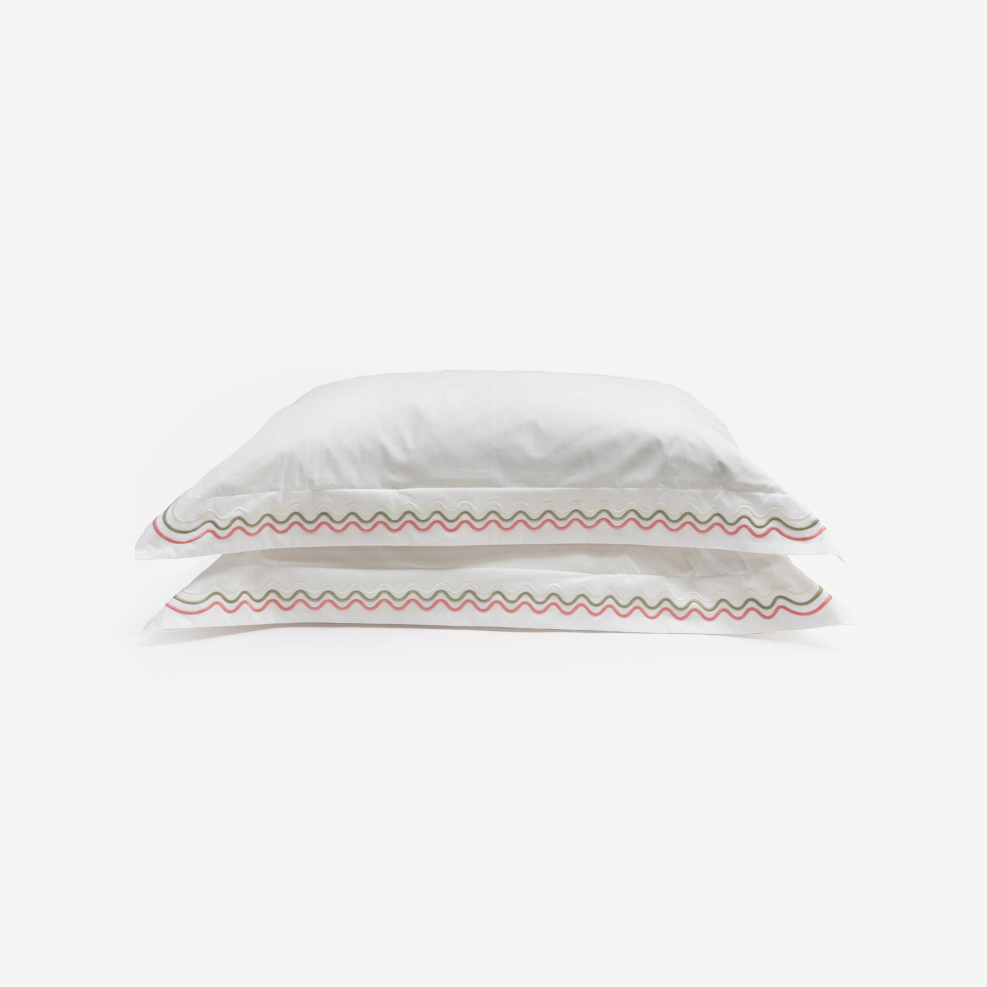 Scallop Embroidered Pillowcase Set